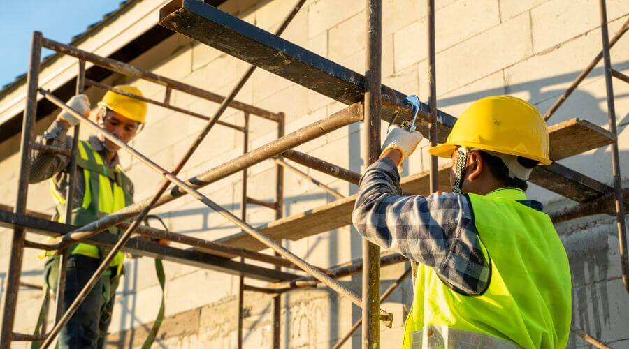 Expert new roof installation services in Mounds, OK